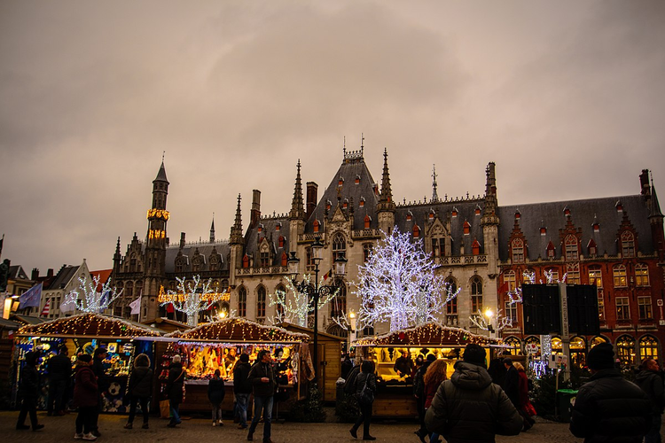 Mercado navideño de Brujas