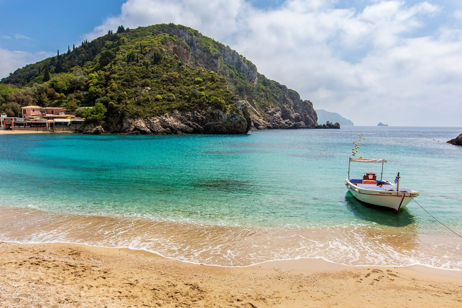 Viajar barato a Corfú en agosto