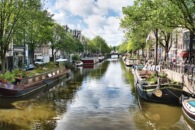 Viajar barato a Ámsterdam en marzo
